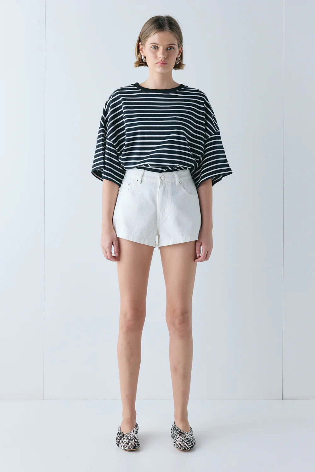Willow Tee White Stripe - Image 3