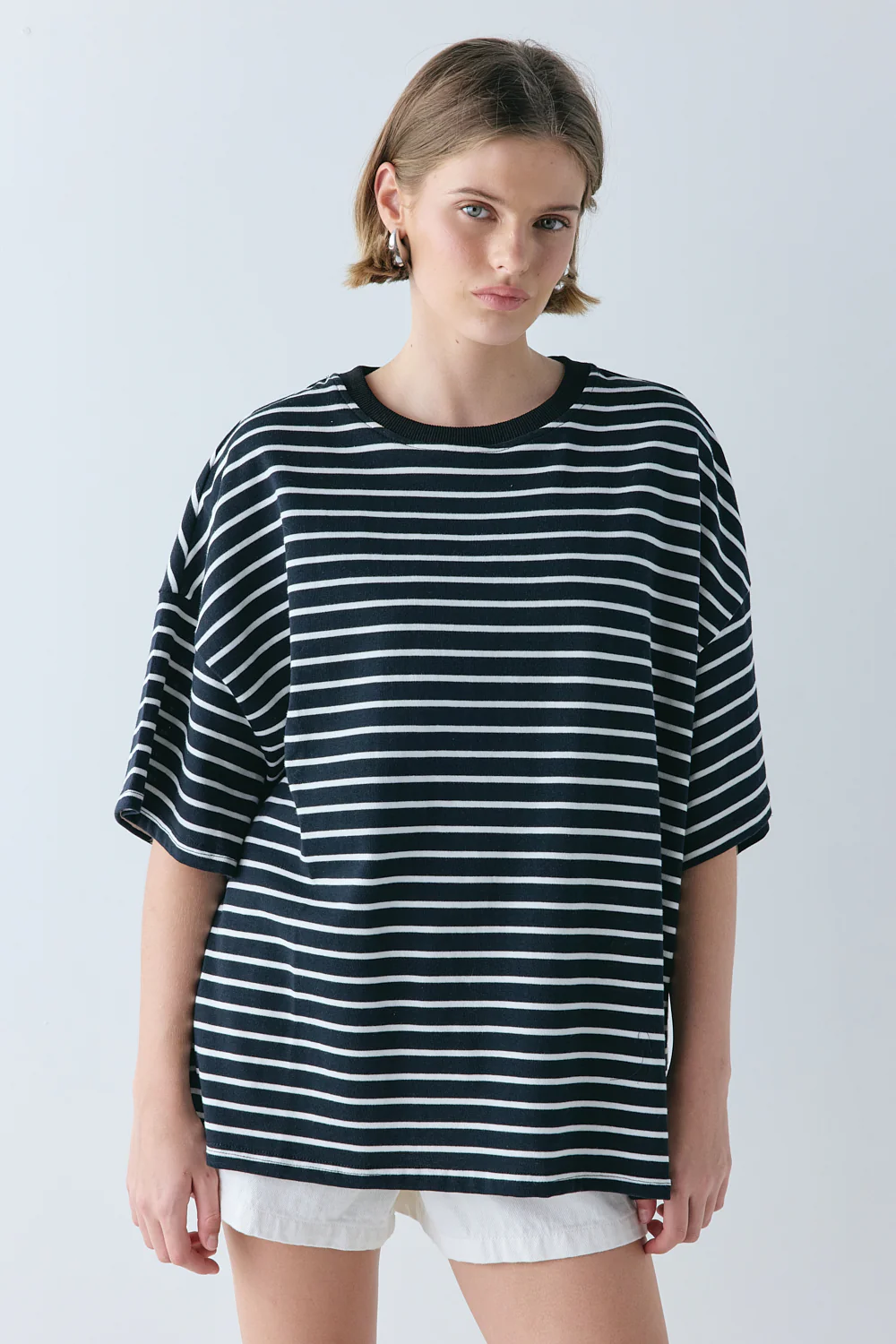 Willow Tee White Stripe - Image 4