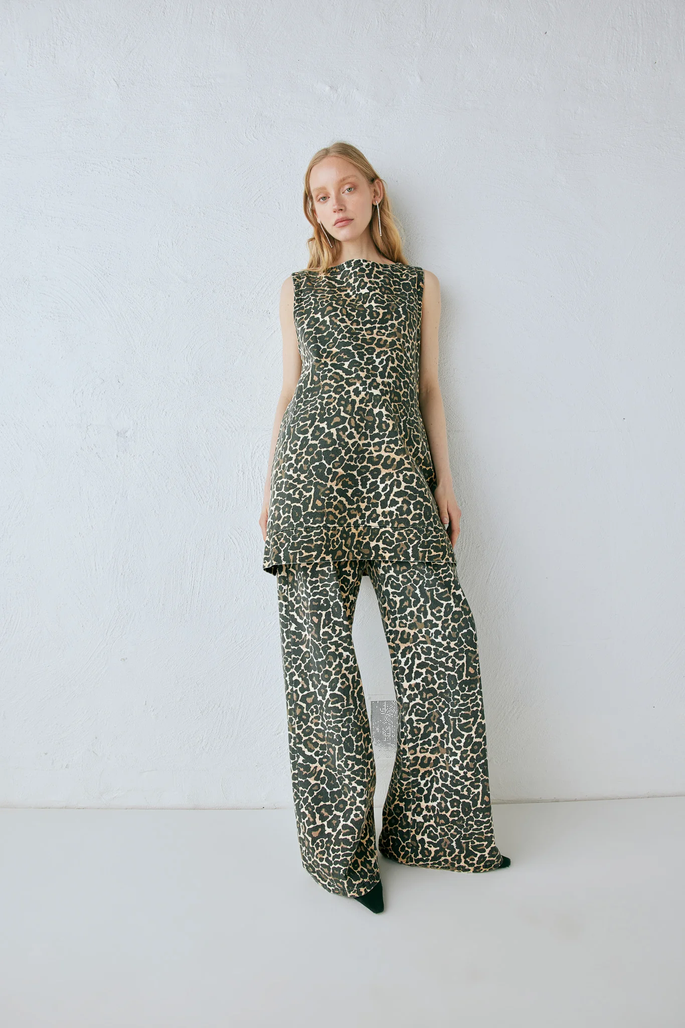 Zia Denim Mini Dress Leopard - Image 3