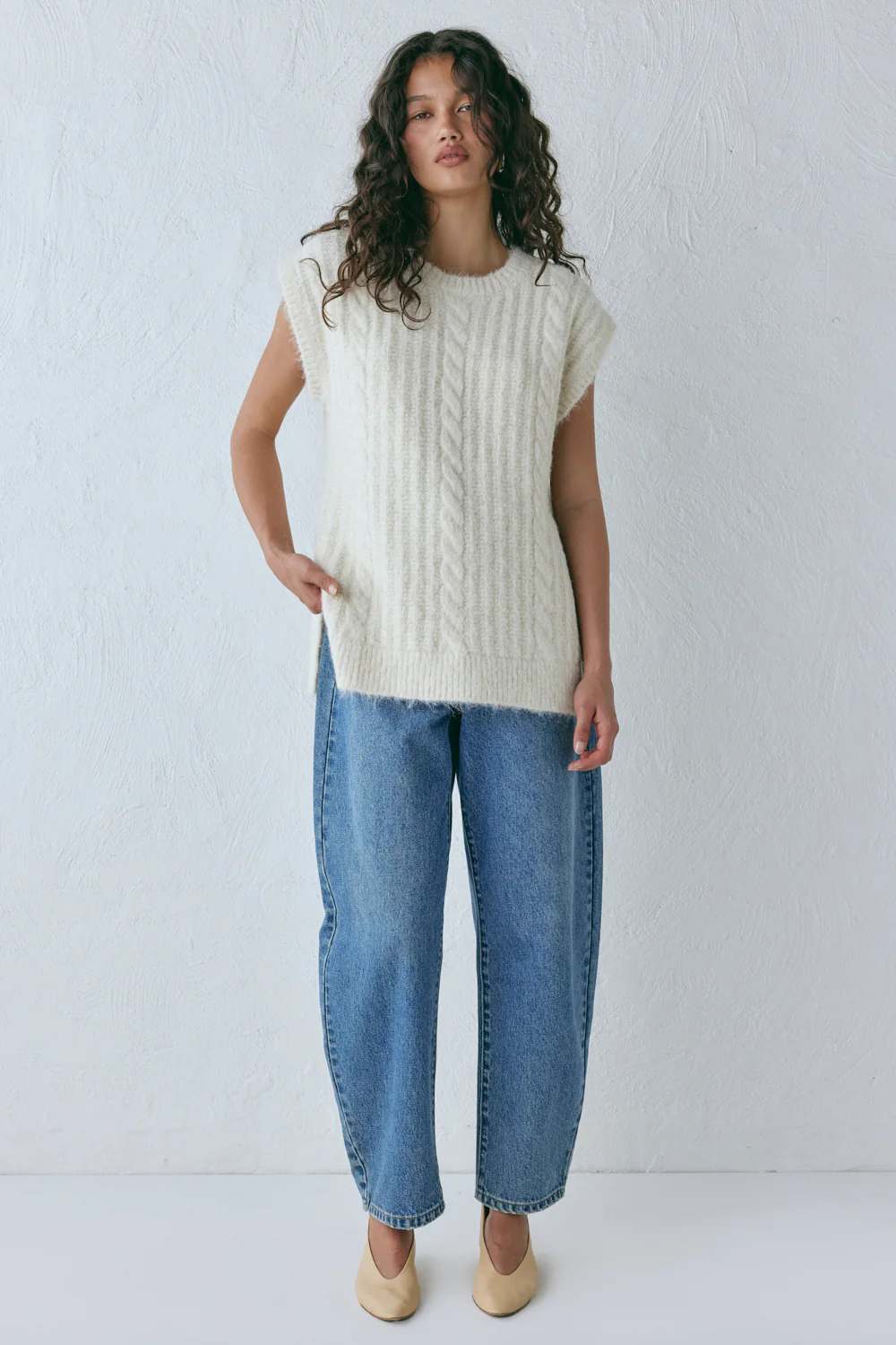 Zita Knit Vest Cream - Image 2